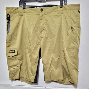PELAGIC HIGH PERFORMANCE DRI-FLEX HYBRID II FISHING SHORTS MEN'S SIZE 40